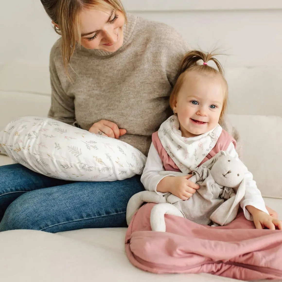 Bamboo Nursing Pillow (Print)