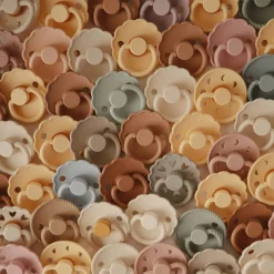 Daisy Natural Rubber Pacifier (2 Pack)