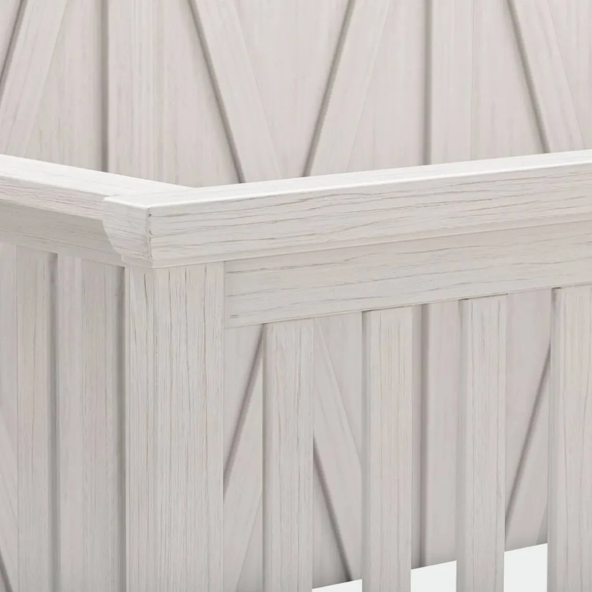 Emory Farmhouse 4-in-1 Crib