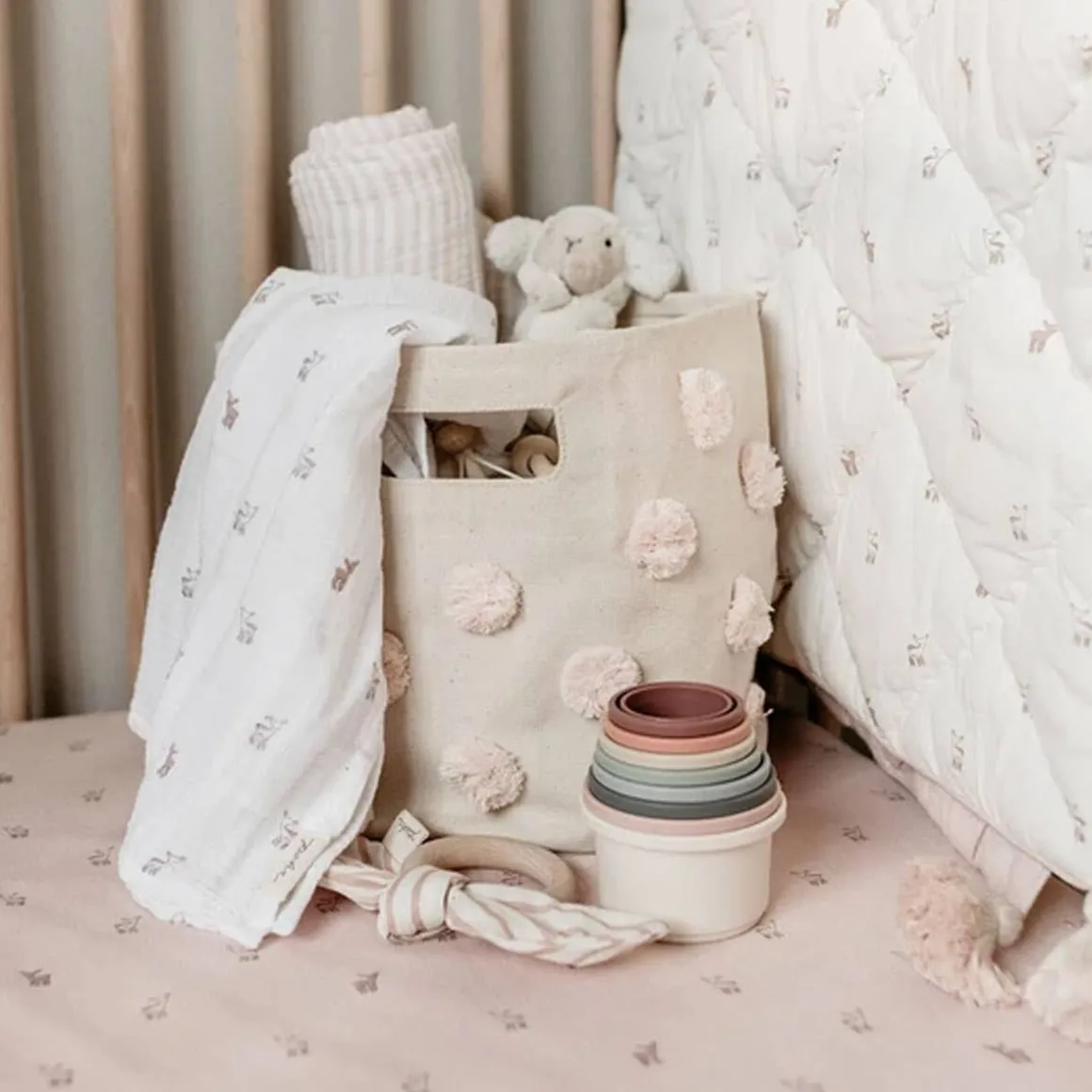 Hatchlings Crib Sheet