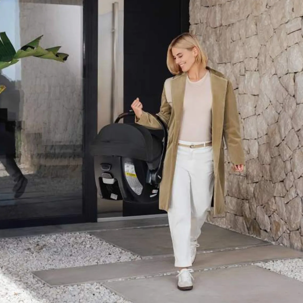 Juni Infant Car Seat with Versa Base