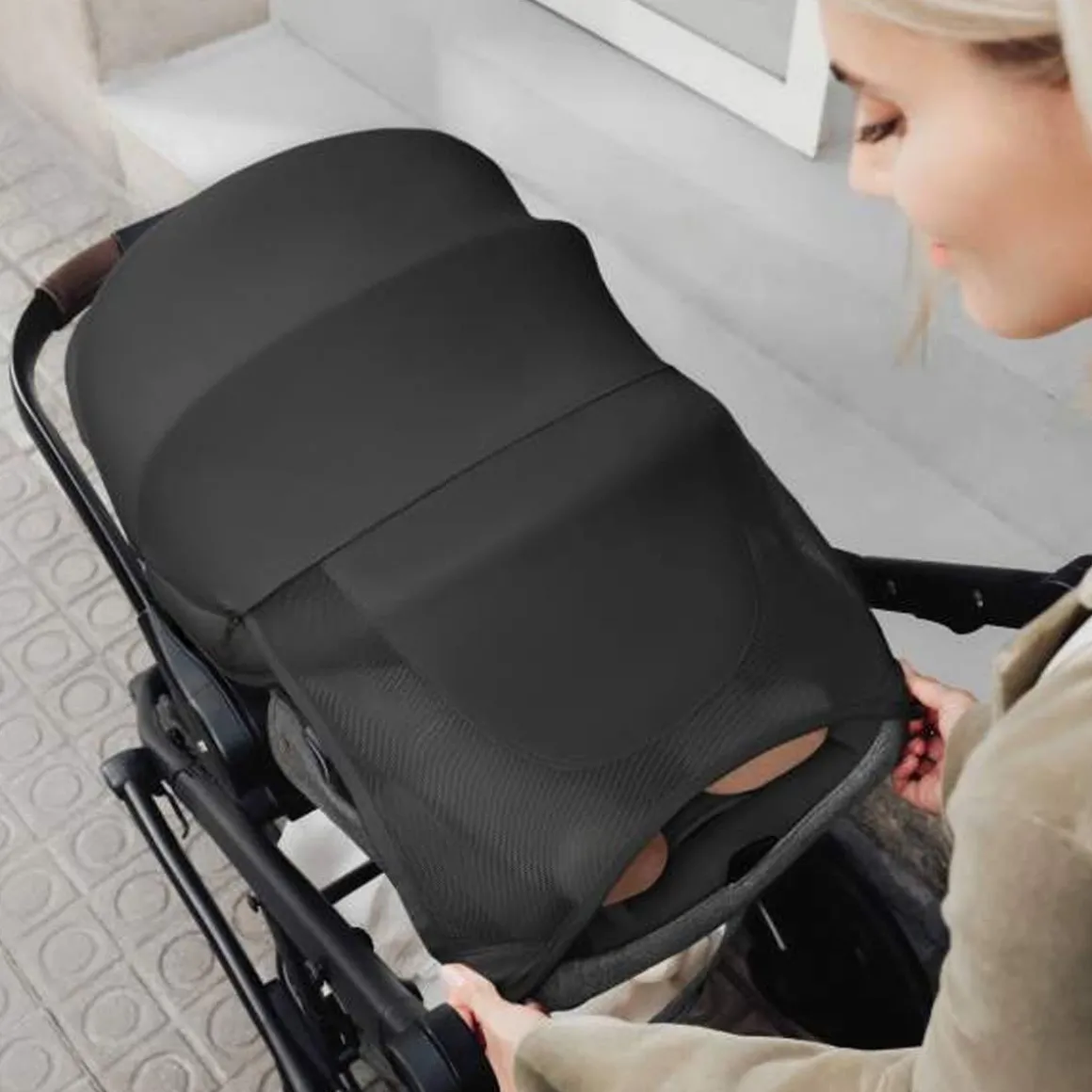 Juni Infant Car Seat with Versa Base