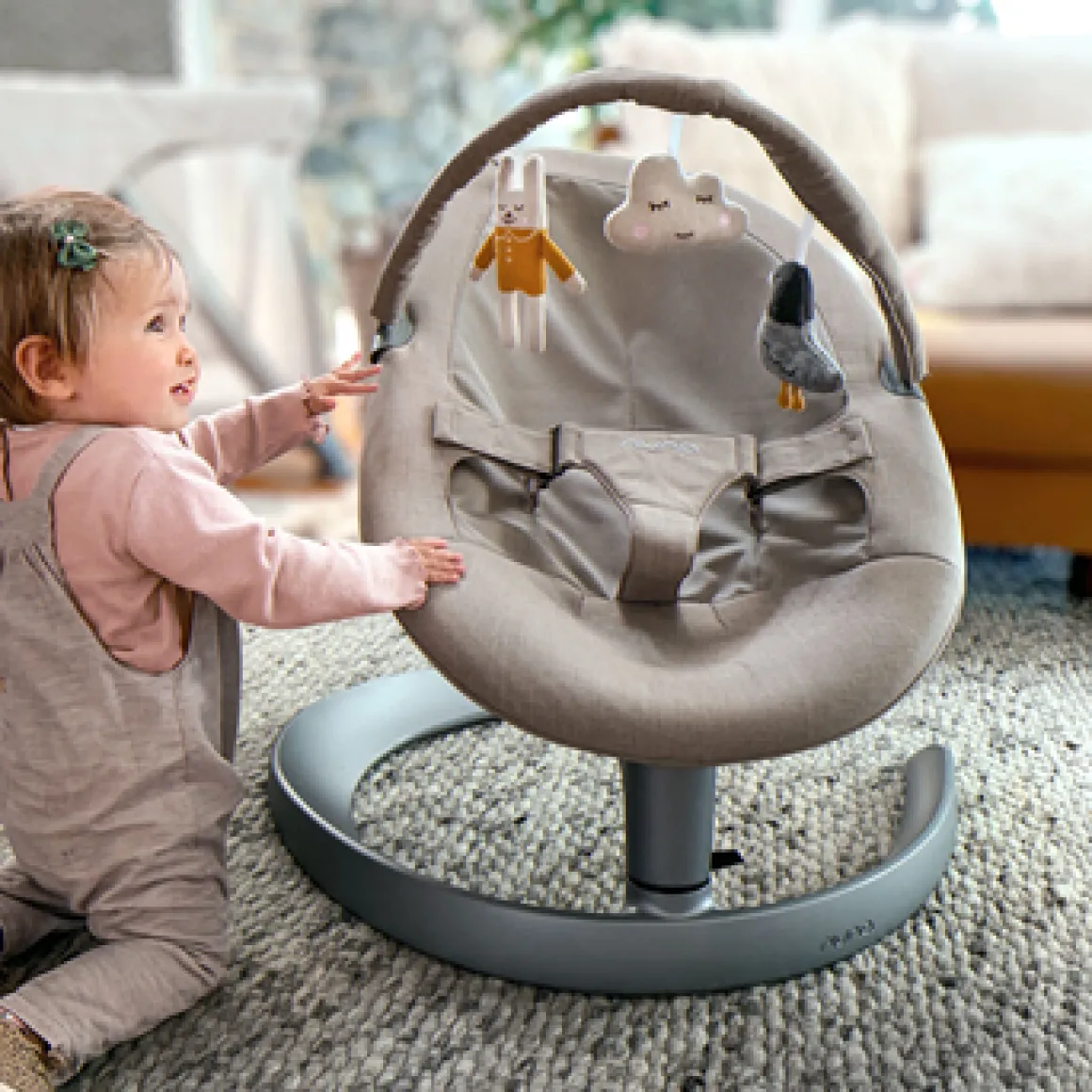 LEAF Grow Swing with Toy Bar