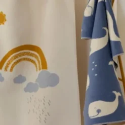Maja Blanket - Whales All Over (75x100cm)