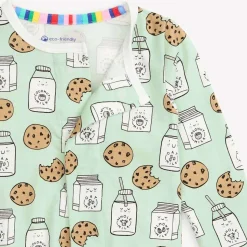 Modal Magnetic Footie