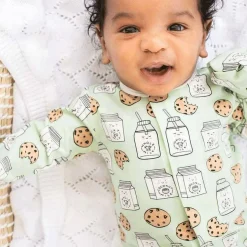 Modal Magnetic Footie