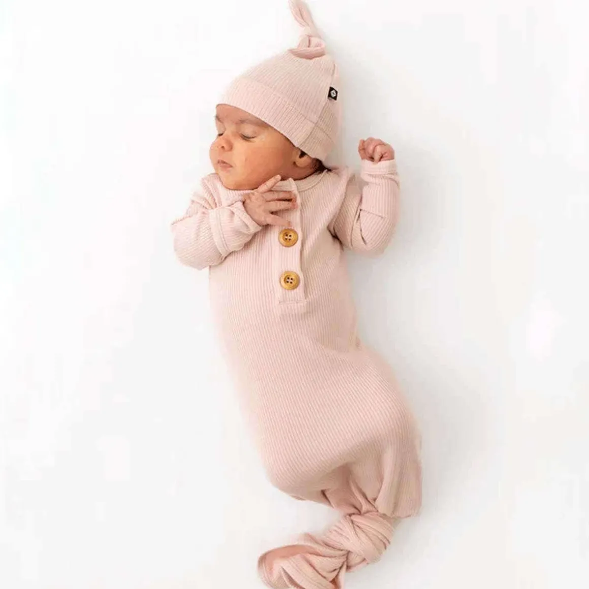 Ribbed Knotted Gown & Hat