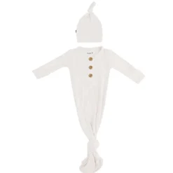 Ribbed Knotted Gown & Hat