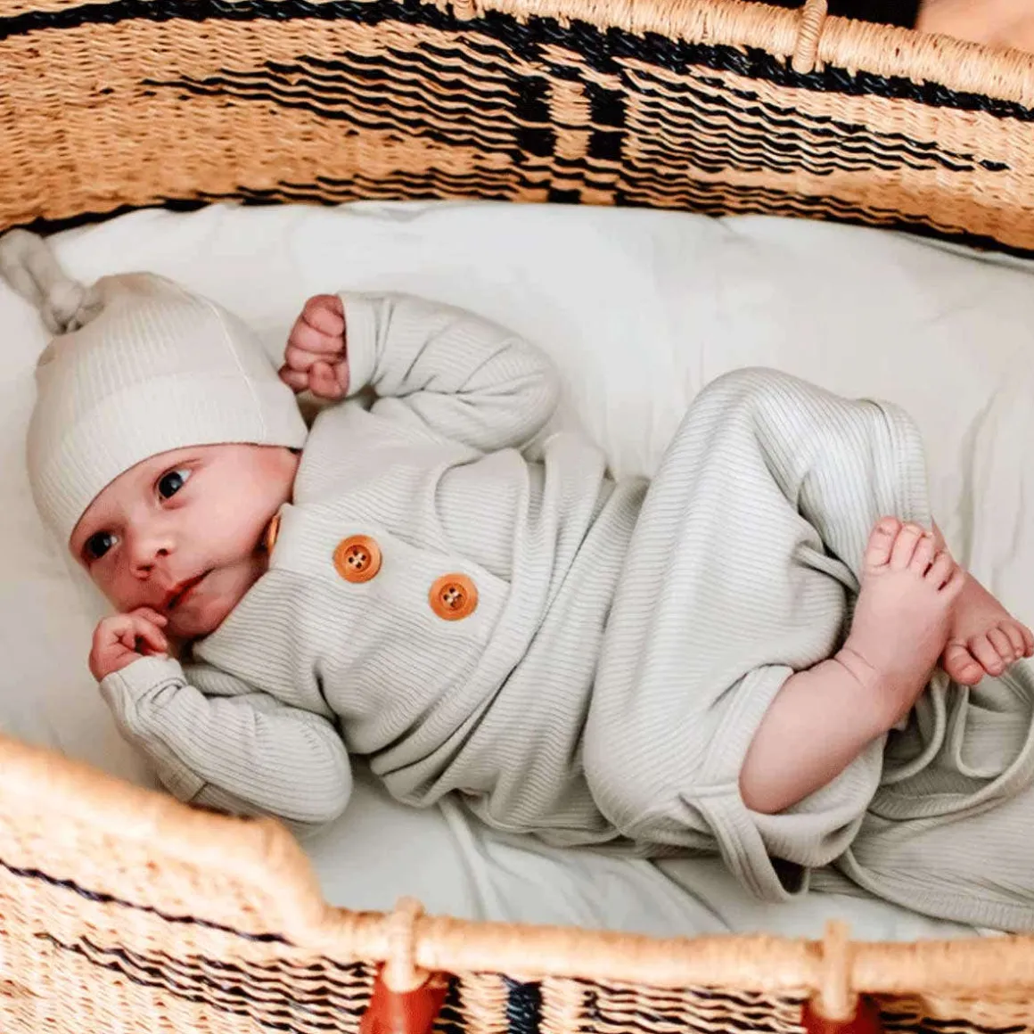 Ribbed Knotted Gown & Hat