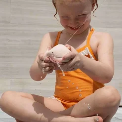 Squeeze 'N' Splash Bath Toy (Whale)