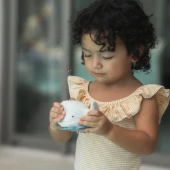 Squeeze 'N' Splash Bath Toy (Whale)