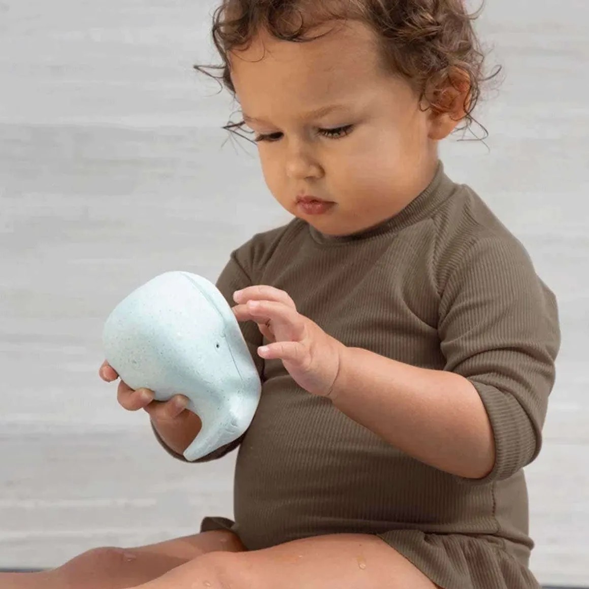 Squeeze 'N' Splash Bath Toy (Whale)