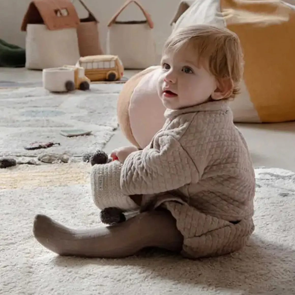 Washable Rug - Wheels